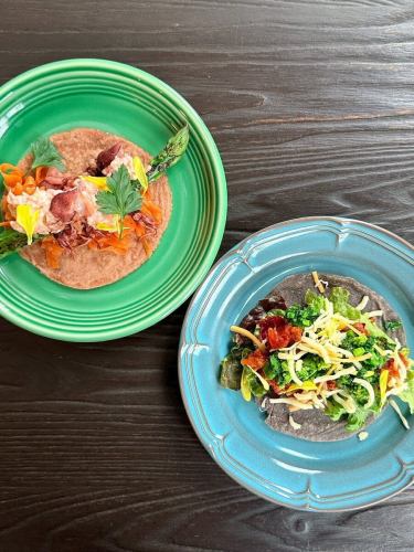 4 minutes from the west exit of Tokorozawa Station | Boasting craft tacos packed with vegetables! A cheerful izakaya with a relaxed atmosphere "Tonbo Bar"

Hola!

The first spring wind also came,
Spring is finally here☘️

Tombobal's
"Spring tacos🌮"

What do you think?

The season is gradually becoming more pleasant on the terrace.

"It's warm today!"
Please feel free to use it on such days.

Well, today too from 5pm

Thank you for waiting ^ ^

======================

Access
Seibu Ikebukuro Line and Seibu Shinjuku Line
4 minutes walk from the west exit of Tokorozawa Station

▼Business hours/Closed days
17:00-00:00
(Last orders for food 22:30, drinks 23:00)

Closed: None

▽ Introducing our sister stores
・Shin-Tokorozawa Izakaya TOMBO
@izakayatombo
・Tokorozawa Blue Dragonfly
@hikara_tombo

#Tokorozawa Gourmet
#TokorozawaGirlsMeeting
#Tokorozawa Izakaya
#Saitama Gourmet
#TokorozawaDinner
Dragonfly
Seibu Line Gourmet

======================