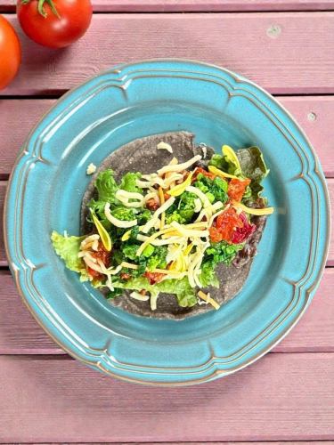 4 minutes from the west exit of Tokorozawa Station | Boasting craft tacos packed with vegetables! A cheerful izakaya with a relaxed atmosphere "Tonbo Bar"

Hola!

The first spring wind also came,
Spring is finally here☘️

Tombobal's
"Spring tacos🌮"

What do you think?

The season is gradually becoming more pleasant on the terrace.

"It's warm today!"
Please feel free to use it on such days.

Well, today too from 5pm

Thank you for waiting ^ ^

======================

Access
Seibu Ikebukuro Line and Seibu Shinjuku Line
4 minutes walk from the west exit of Tokorozawa Station

▼Business hours/Closed days
17:00-00:00
(Last orders for food 22:30, drinks 23:00)

Closed: None

▽ Introducing our sister stores
・Shin-Tokorozawa Izakaya TOMBO
@izakayatombo
・Tokorozawa Blue Dragonfly
@hikara_tombo

#Tokorozawa Gourmet
#TokorozawaGirlsMeeting
#Tokorozawa Izakaya
#Saitama Gourmet
#TokorozawaDinner
Dragonfly
Seibu Line Gourmet

======================