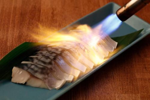 Recommended Izakaya Bar in Tokorozawa for various occasions | Dates, banquets, drinking parties, etc. "Tombo Bar"

Hello, good evening!
I'm Kai, a staff member at Tomboval!

Extremely popular!
Grilled mackerel salsa!
Juicy yet refreshing!
It's a dish you can eat endlessly.

======================

Access
Seibu Ikebukuro Line and Seibu Shinjuku Line
4 minutes walk from the west exit of Tokorozawa Station

▼Business hours/Closed days
17:00-00:00
(Last orders for food 22:30, drinks 23:00)
Closed: None


▽ Introducing our sister stores
・Shin-Tokorozawa Izakaya TOMBO
@izakayatombo
・Tokorozawa Blue Dragonfly
@hikara_tombo

======================


#Tokorozawa Gourmet
#TokorozawaGirlsMeeting
#Tokorozawa Izakaya
#Saitama Gourmet
Tokorozawa Dinner
Seibu Line Gourmet