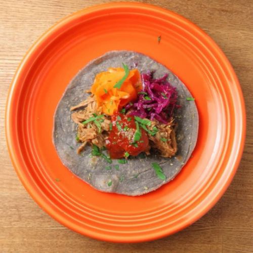 [Perfect for a girls' get-together in Tokorozawa] A unique izakaya bar serving a wide variety of tacos and tapas, "Tombo Bar"

Hola!

We had a lot of customers visit us last night.

Recently, we have had many customers from Tokyo.
Truly, truly, Gracias 🌵

Tacos 🌮 are delicious!

The voice of the customer who said,
It's encouraging.

Today too,
Let it cook until it's cooked to your heart's content.

So today too, starting at 5pm

Thank you for waiting ^ ^
======================

Access
Seibu Ikebukuro Line and Seibu Shinjuku Line
4 minutes walk from the west exit of Tokorozawa Station

▼Business hours/Closed days
17:00-00:00
(Last orders for food 22:30, drinks 23:00)

Closed: None

▽ Introducing our sister stores
・Shin-Tokorozawa Izakaya TOMBO
@izakayatombo
・Tokorozawa Blue Dragonfly
@hikara_tombo

#Tokorozawa Gourmet
#TokorozawaGirlsMeeting
#Tokorozawa Izakaya
#Saitama Gourmet
#TokorozawaDinner
Dragonfly
Seibu Line Gourmet

======================