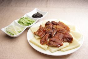 쇠고기 조림 / 돼지 고기의 단 된장 볶음 크레페 소포 / 말린 갓과 돼지 삼겹살 조림