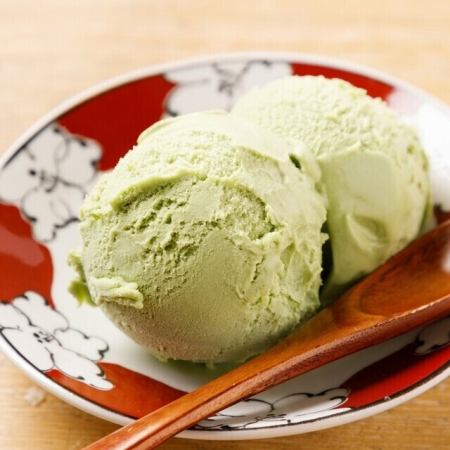 Uji matcha ice cream