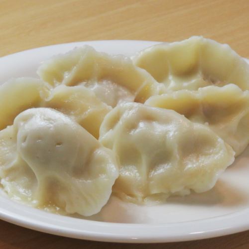 Boiling handmade boiled dumplings (6 pieces)