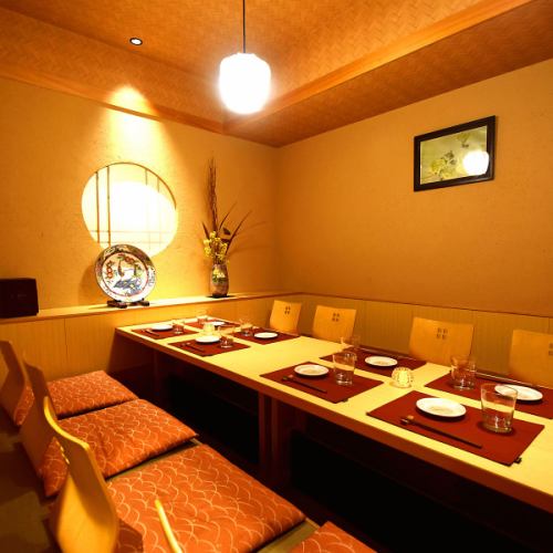The digging private room space that can be used by about 8 people is also a popular seat.You can spend comfortably in a spacious and spacious space.