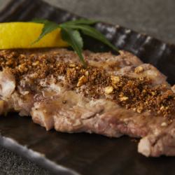 Rusutsu pork grilled over straw