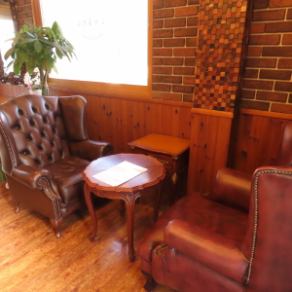 お友達と、大切な人と、色んなシーンで利用いただける2名席です♪