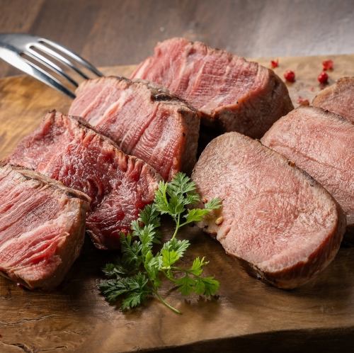 全てのコースに牛ヒレ肉！