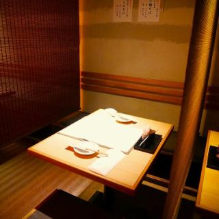 テーブル席 (2名掛け)