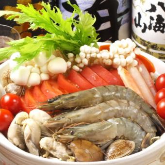 Seafood tomato pot for 1 person