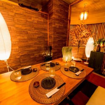 For customers who want to enjoy a calm atmosphere in Akabane for business entertainment and dinner, and for those who want to enjoy without hesitation with friends such as girls-only gathering and joint party, private room seats are prepared according to each scene ♪