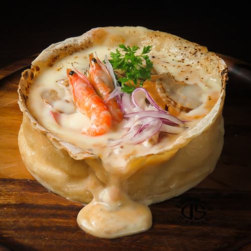 [Reservations required by the day before] Chicago pizza topped with seafood
