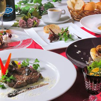 【僅限12月24日至25日】聖誕晚餐套餐（第二部）晚上8:30開始 ◆ 共9道菜，10,000日元（含稅）