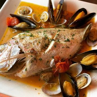 本日の鮮魚のアクアパッツァ南イタリア仕立て