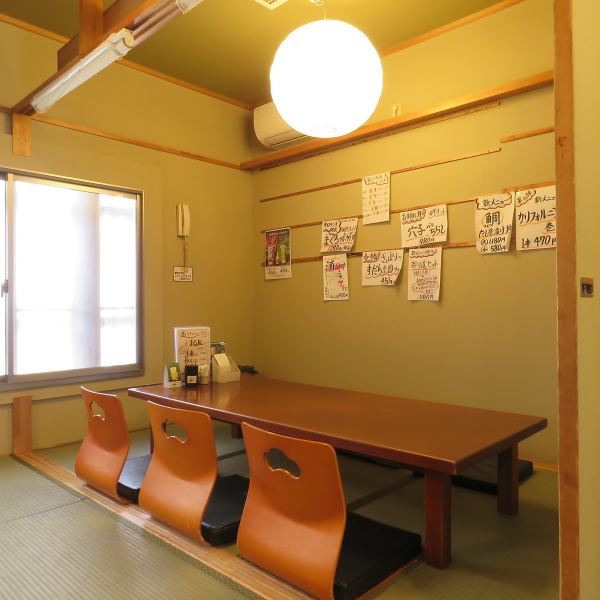 西武池袋線大泉学園駅から徒歩約2分、アクセス抜群の立地にある当店は、毎日築地から仕入れた鮮魚を使用したお寿司をリーズナブルな価格で楽しめる名店です。ランチやテイクアウトにも対応しており、気軽に立ち寄ることができます。新鮮な魚介の香りが漂い、食事の期待感が高まる瞬間が訪れます。