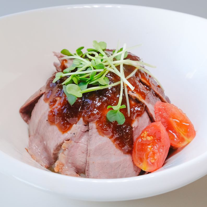 【2025年春OPEN】精肉店が手掛けるカフェ＆お肉メニュー