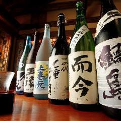 【豊富な品揃え】日本各地の焼酎を種類豊富に