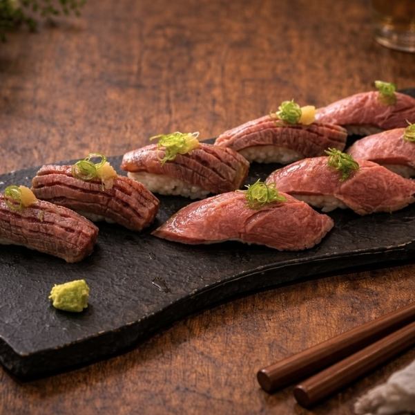 肉寿司盛り合わせ(大トロ2貫・モモ2貫)