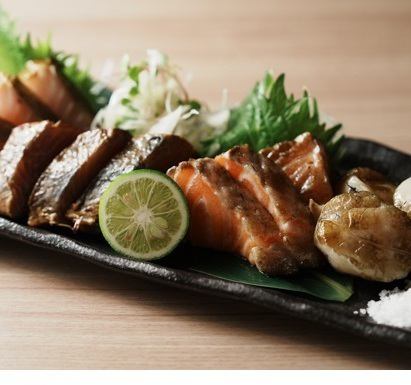 新鮮な魚介を堪能できる一品を揃えております♪