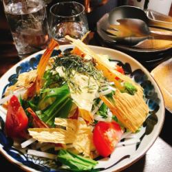 Kyomizuna and radish sesame salad ~ with yuba chips ~