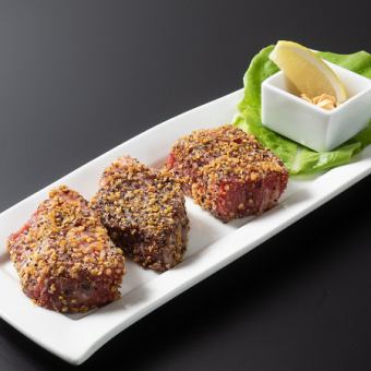 Assortment of 3 kinds of spicy steak