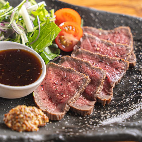 Recommended by us♪ Roast beef with a moist texture and carefully cooked!
