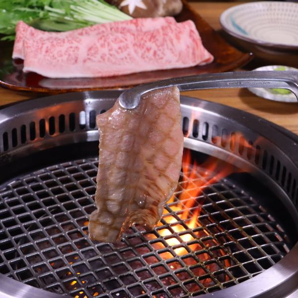 Oita boasts the highest grade, A5 grade.This meat specialty restaurant handles the finest BMS (marbled) No. 11 and No. 12 champion beef.Enjoy a blissful moment in our luxurious restaurant, whether you're dining with loved ones, celebrating anniversaries, or entertaining clients.