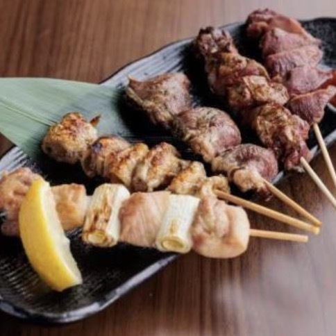 地鶏焼き鳥を炭火焼で！