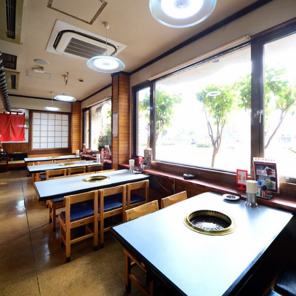 [Recommended for meals with family and friends] Table seats for up to 6 people are popular for meals with friends and family ◎ There are also many tatami seats, so relax and relax While you enjoy your meal, please use it for a banquet or a girls' party.