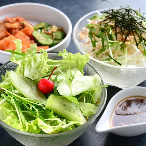 Suehiro salad (homemade soy sauce dressing)