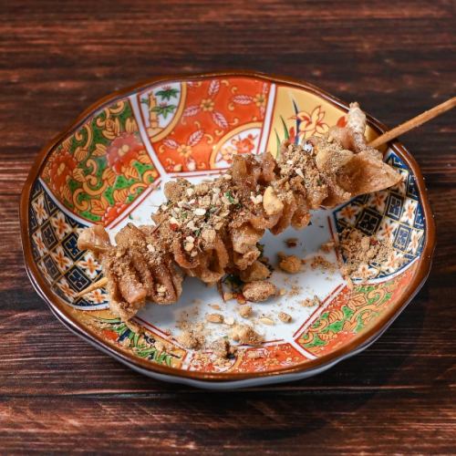 パリポリ鶏皮串　１本