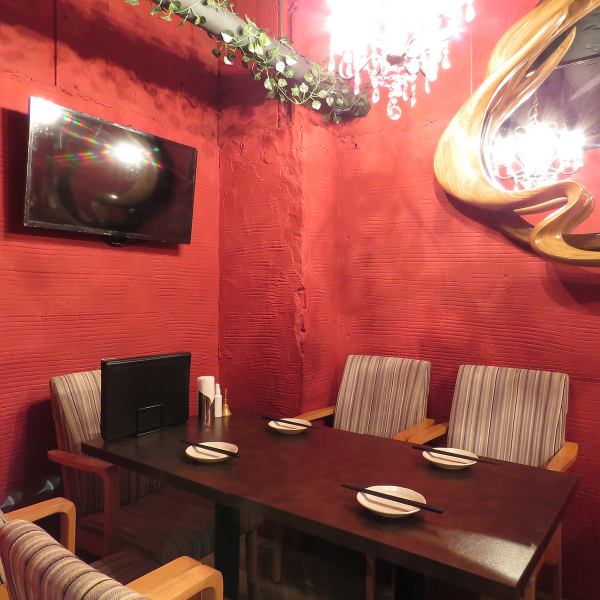 [We have private rooms for 5 to 8 people !! You can use it as a semi-private room even for 4 people or less ♪] We also have private room seats for banquets with like-minded friends.Please relax in a space that is not interfered with by the seats around you and cultivate the vitality of tomorrow!