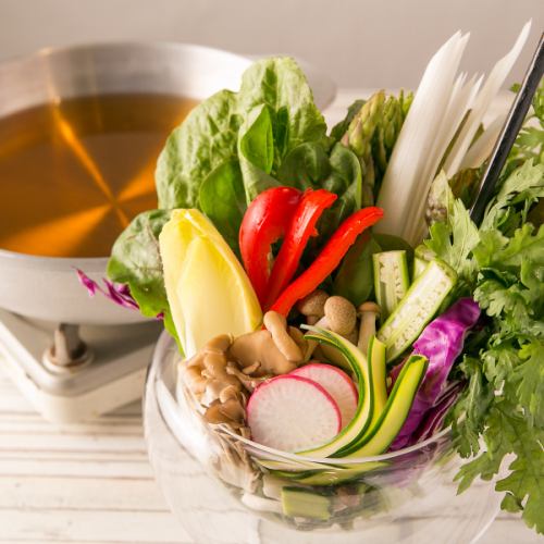 Eat delicious and stay healthy tomorrow! Enjoy plenty of carefully selected vegetables! ≪Vegetable shabu-shabu≫ S size starts at 1,380 yen