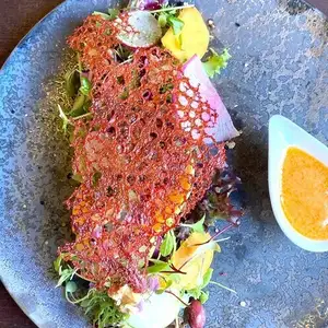 40-item beautiful plate