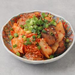 [Beef] Grilled beef tongue and jaw meat with kimchi