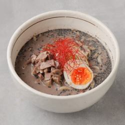 Black Dandan noodles (black sesame)