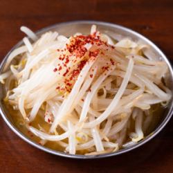 Bean sprouts namul