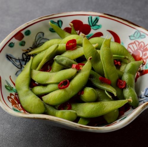 Lightly pickled edamame