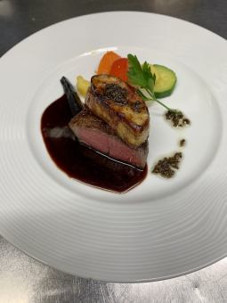 イタリア産フレッシュ黒トリュフとキャビアのスペシャルコース