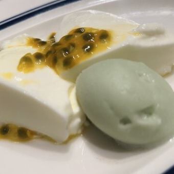 パンナコッタとメロンのソルベ