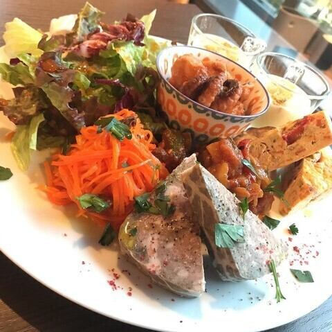 特選!本日のおまかせ前菜盛り合わせ5種 2名様分