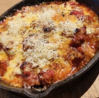 ニョッキとチーズ、ボロネーゼのあつあつオーブン焼き
