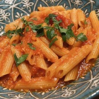 ペンネ アラビアータ~辛いトマトソース~