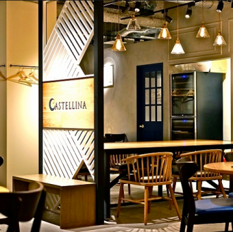 落ち着いた店内で『ワイン』と『生ハム』を！大宴会向けの豪華コースもご用意しております！幹事様1名無料になるお得なクーポンも◎人数、予算等お気軽にご相談下さい。