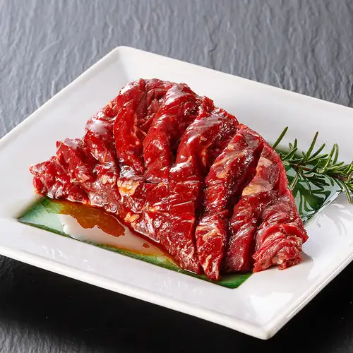 【三道特色菜】裙邊牛排