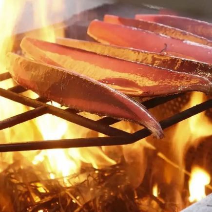 <2-hour all-you-can-drink included> "Seared Bonito over Straw" Course!