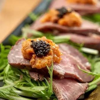 A chilled course of roast beef and sea urchin with 2 hours of all-you-can-drink! A popular seasonal menu