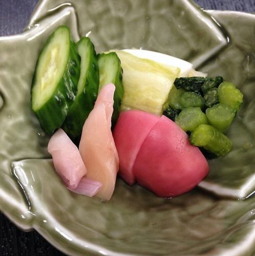 お新香盛