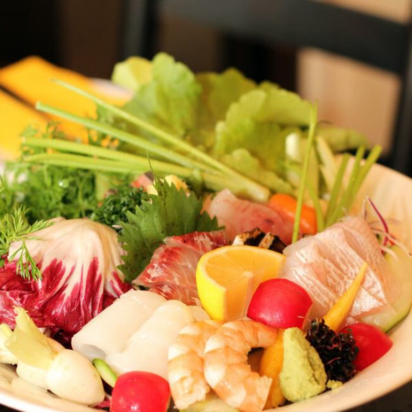 ◆看板メニュー『NAGISA盛り』～鮮魚と有機野菜のコラボ～