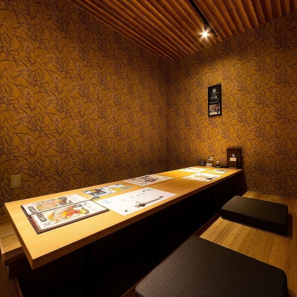 [Private room space for 2 to 8 people] We have various types of seats for 2 to 6 people and 8 people.We can accommodate parties of more than 20 people by connecting the seats.Please feel free to contact us for consultation on the number of people.