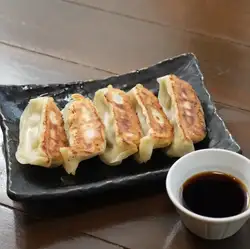 沖縄県産あぐー餃子